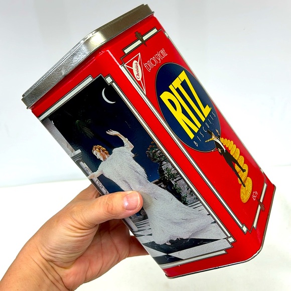Retro Christie’s Ritz Biscuits special edition 450 g  “1935 -1990” tin - Picture 2 of 12